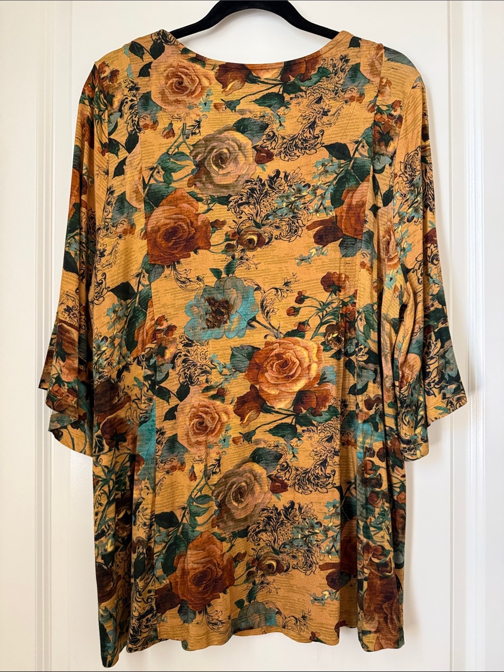 Soft Surroundings Tunic Top with Embroidered Placket and Bell Sleeves NWOT 1X - Picture 4 of 6